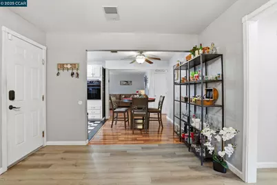 213 Markham Avenue, Vacaville, CA 95688 - Photo 13