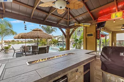 1050 Clear Lake Dr, Oakley, CA 94561 - Photo 43