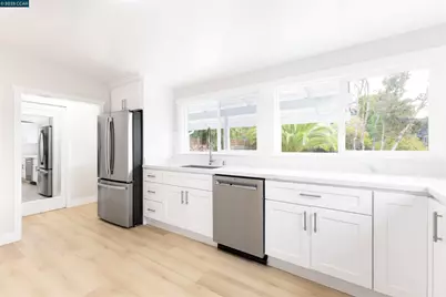 3500 66th Ave, Oakland, CA 94605 - Photo 9