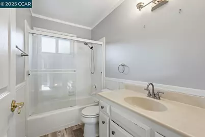 37 Miramonte Dr, Moraga, CA 94556 - Photo 17