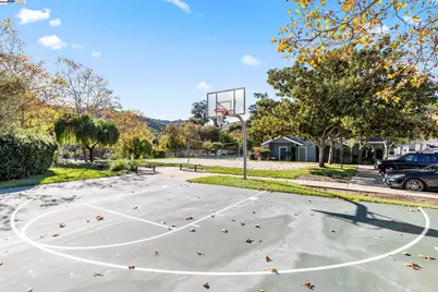 8170 Mountain View Dr #F, Pleasanton, CA 94588 - Photo 43