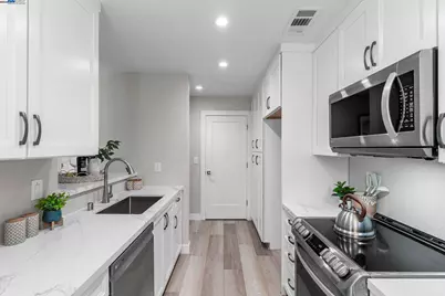 8170 Mountain View Dr #F, Pleasanton, CA 94588 - Photo 17