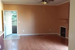 5201 Laguna Oaks Dr, Elk Grove, CA 95758 - Photo 3