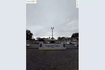 5201 Laguna Oaks Dr #UNIT 70, Elk Grove, CA 95758 - Photo 1