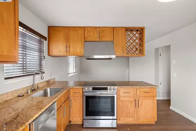 1444 Walnut St, Berkeley, CA 94709 - Photo 35