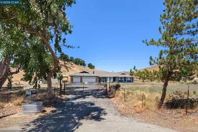 1610 Lawrence Road, Danville, CA 94506 - Photo 7