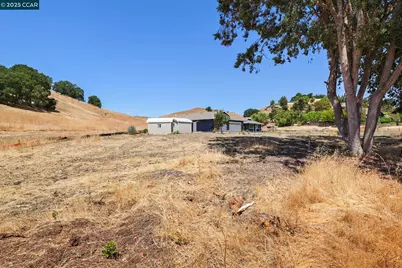 1610 Lawrence Road, Danville, CA 94506 - Photo 5