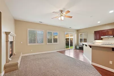 2644 Swainsons Hawk St, Stockton, CA 95209 - Photo 15