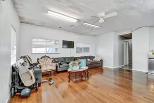 1506 52nd Ave, Oakland, CA 94601 - Photo 9