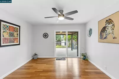 31 Adelaide Dr, Martinez, CA 94553 - Photo 13