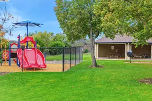 801 Nash Rd, Hollister, CA 95023 - Photo 29