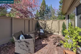 2424 Tice Creek Dr, Walnut Creek, CA 94595 - Photo 7