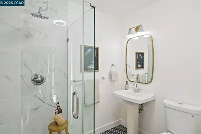 2703 Mathews St, Berkeley, CA 94702 - Photo 17