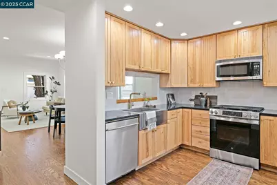 2703 Mathews St, Berkeley, CA 94702 - Photo 11