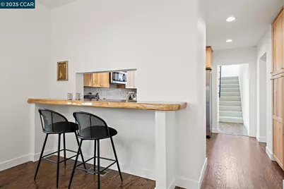 2703 Mathews St, Berkeley, CA 94702 - Photo 9