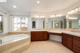 30 Arundel Dr, Hayward, CA 94542 - Photo 25