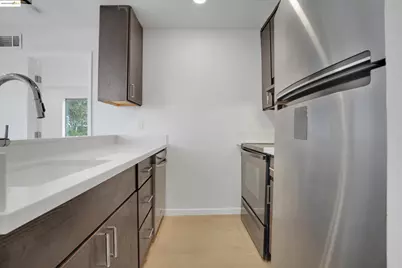 29621 Red Oak Ct #6, Hayward, CA 94544 - Photo 21