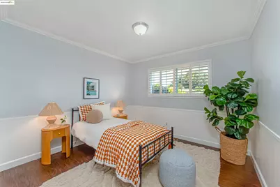 7036 13th St, Sacramento, CA 95831 - Photo 17