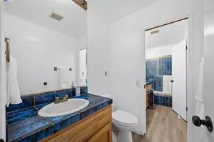 3660 Oak Knoll Blvd, Oakland, CA 94605 - Photo 13