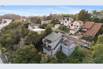 3660 Oak Knoll Blvd, Oakland, CA 94605 - Photo 3