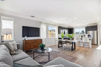 1468 Monument Ln, Fairfield, CA 94533 - Photo 9