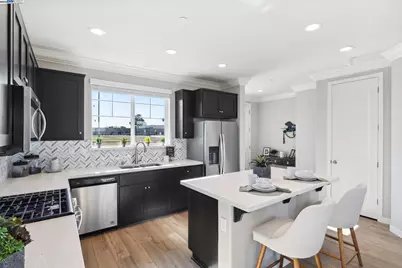 1468 Monument Ln, Fairfield, CA 94533 - Photo 5