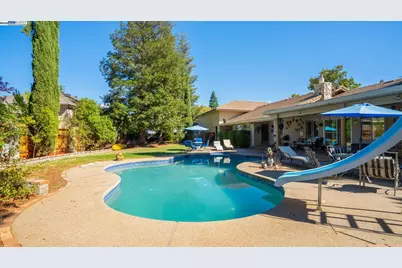 3208 Bonanza Dr, Cameron Park, CA 95682 - Photo 41