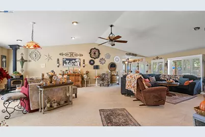 3208 Bonanza Dr, Cameron Park, CA 95682 - Photo 9