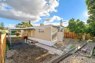 18 Galloway Dr, Concord, CA 94520 - Photo 25