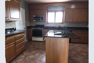 2305 Tennessee St, Vallejo, CA 94591 - Photo 5