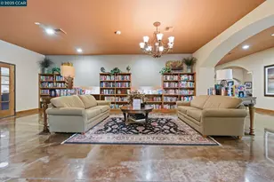 4213 Hovnanian Dr, Sacramento, CA 95834 - Photo 57