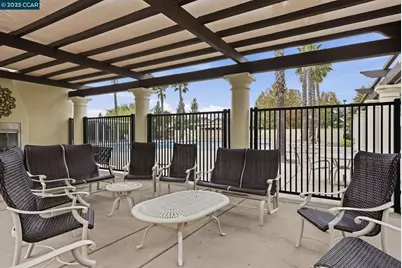 4213 Hovnanian Dr, Sacramento, CA 95834 - Photo 35