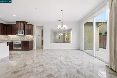 4213 Hovnanian Dr, Sacramento, CA 95834 - Photo 9