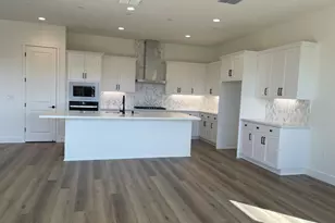 17429 Bushwick Ln, Lathrop, CA 95330 - Photo 3