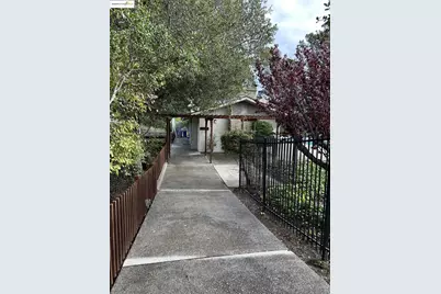 1363 Ridgecrest Rd, Pinole, CA 94564 - Photo 5