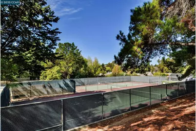 1566 Ashwood Dr, Martinez, CA 94553 - Photo 35