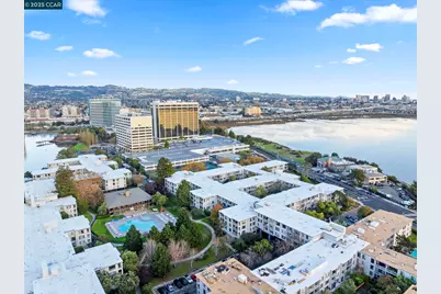 4 Commodore Drive #D335, Emeryville, CA 94608 - Photo 41