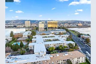 4 Commodore Drive #D335, Emeryville, CA 94608 - Photo 39
