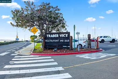 4 Commodore Drive #D335, Emeryville, CA 94608 - Photo 49