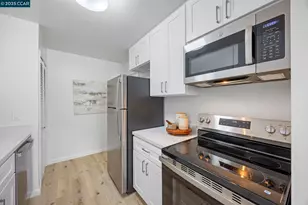 4 Commodore Dr, Emeryville, CA 94608 - Photo 7