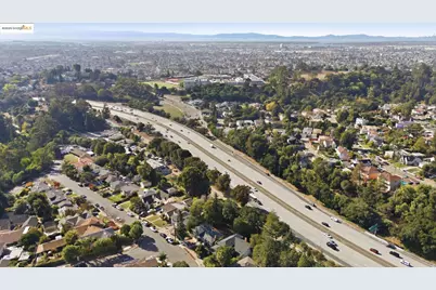 9680 Mountain Blvd, Oakland, CA 94605 - Photo 11