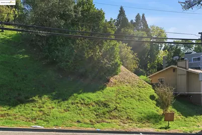9680 Mountain Blvd, Oakland, CA 94605 - Photo 3