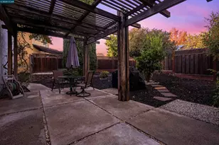 362 Willow Creek Ln, Martinez, CA 94553 - Photo 35