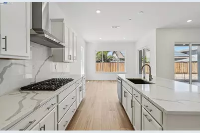 1065 Bradbury Dr, Discovery Bay, CA 94505 - Photo 11