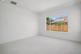 1065 Bradbury Dr, Discovery Bay, CA 94505 - Photo 17