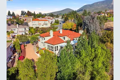 61 Montclaire Dr, Fremont, CA 94539 - Photo 57