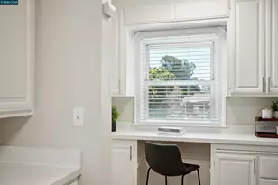 7700 Garfield Ave, Oakland, CA 94605 - Photo 13