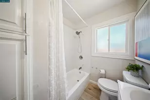 7700 Garfield Ave, Oakland, CA 94605 - Photo 23