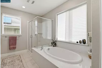 5227 Waterleaf Ln, Fairfield, CA 94534 - Photo 19