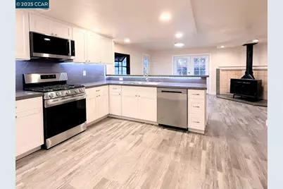 1716 Estudillo St, Martinez, CA 94553 - Photo 9